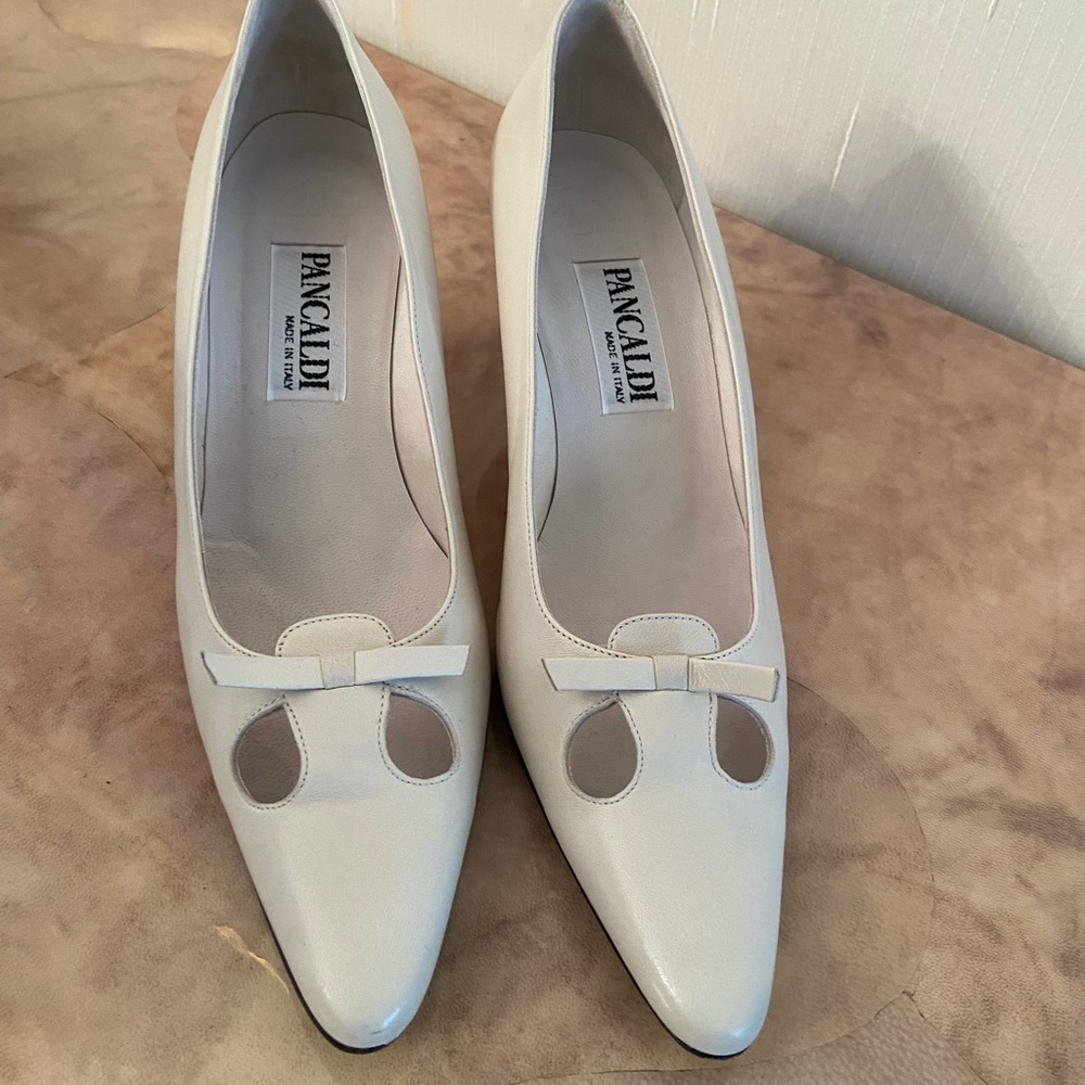 Cream Italian Leather with a Kitten Heel Pumps with Decorative Cut-Outs